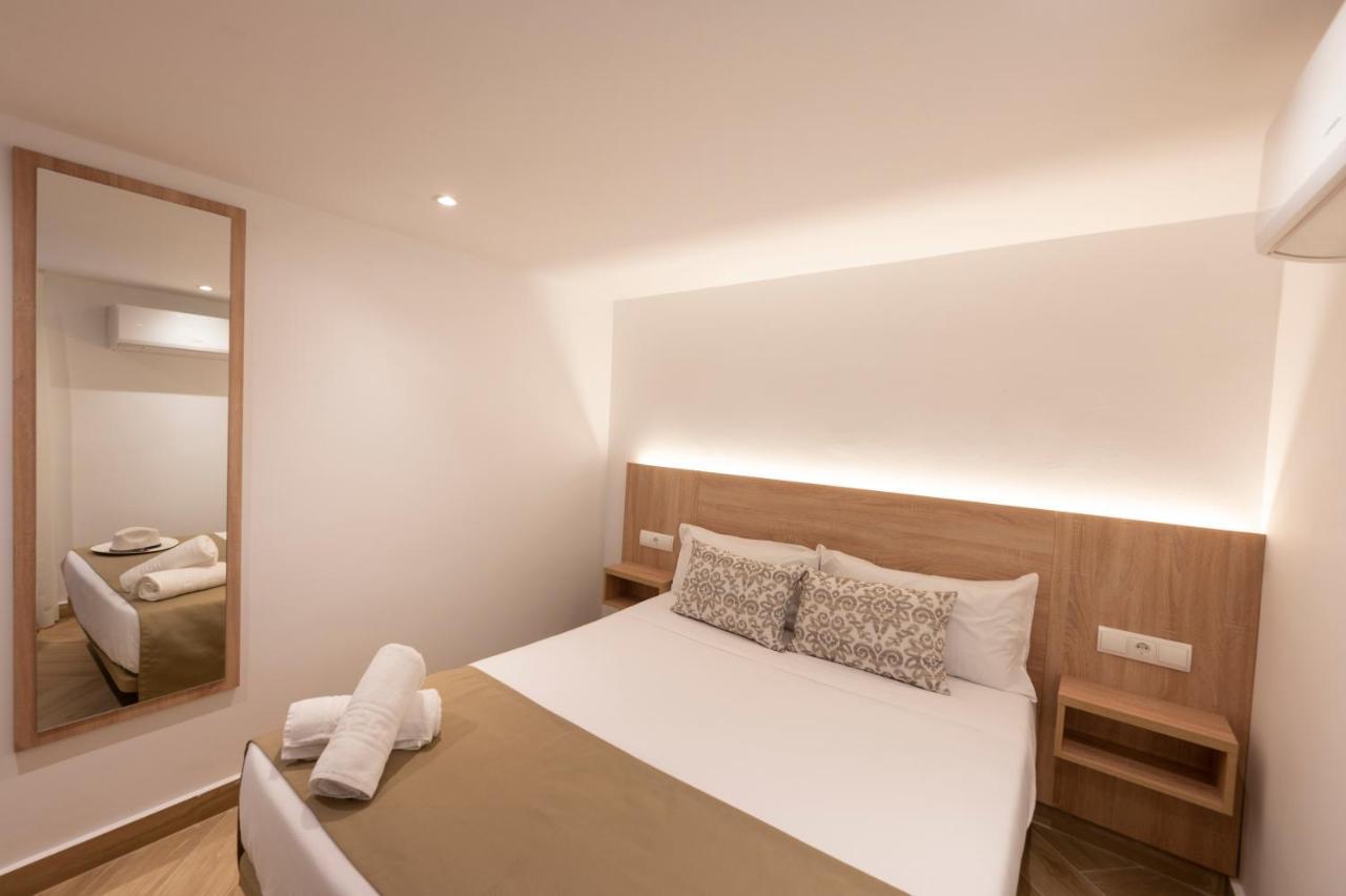 Apartamentos Blanco Sol Cala Vadella  Esterno foto