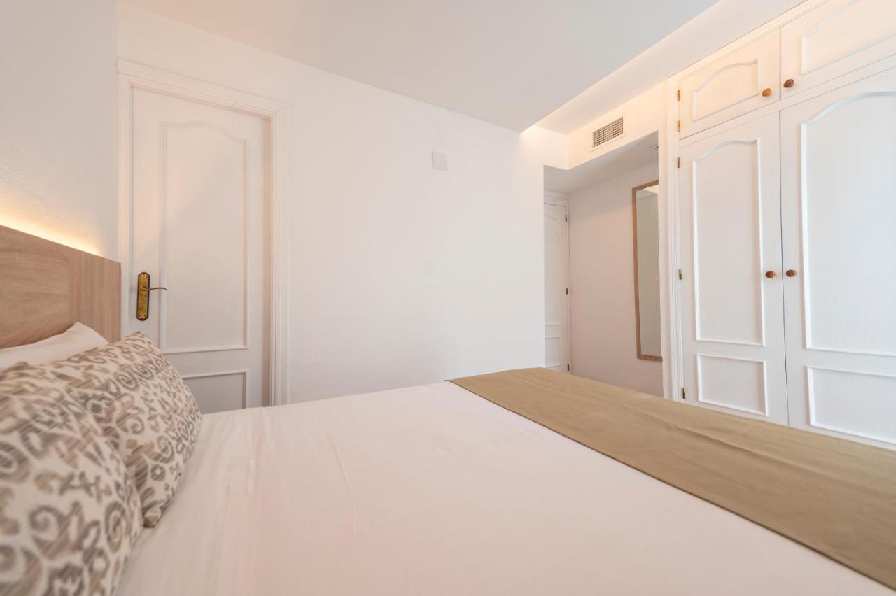 Apartamentos Blanco Sol Cala Vadella  Esterno foto