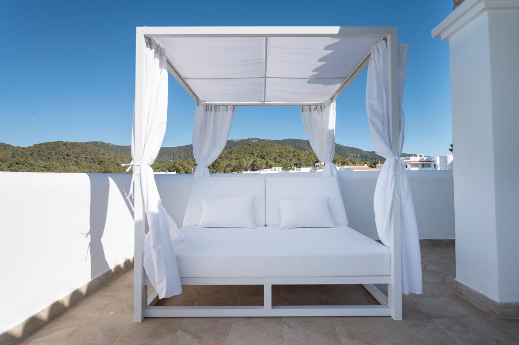 Apartamentos Blanco Sol Cala Vadella  Esterno foto