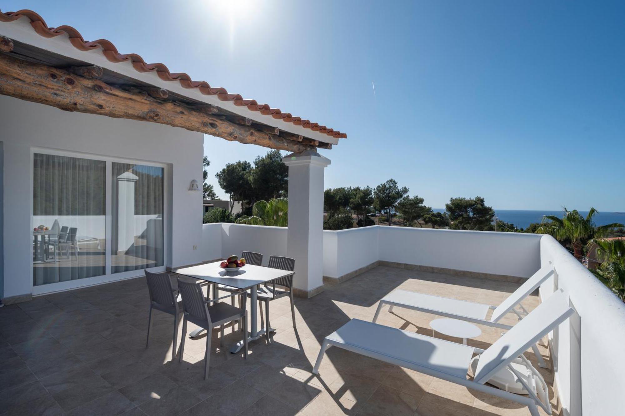 Apartamentos Blanco Sol Cala Vadella  Esterno foto