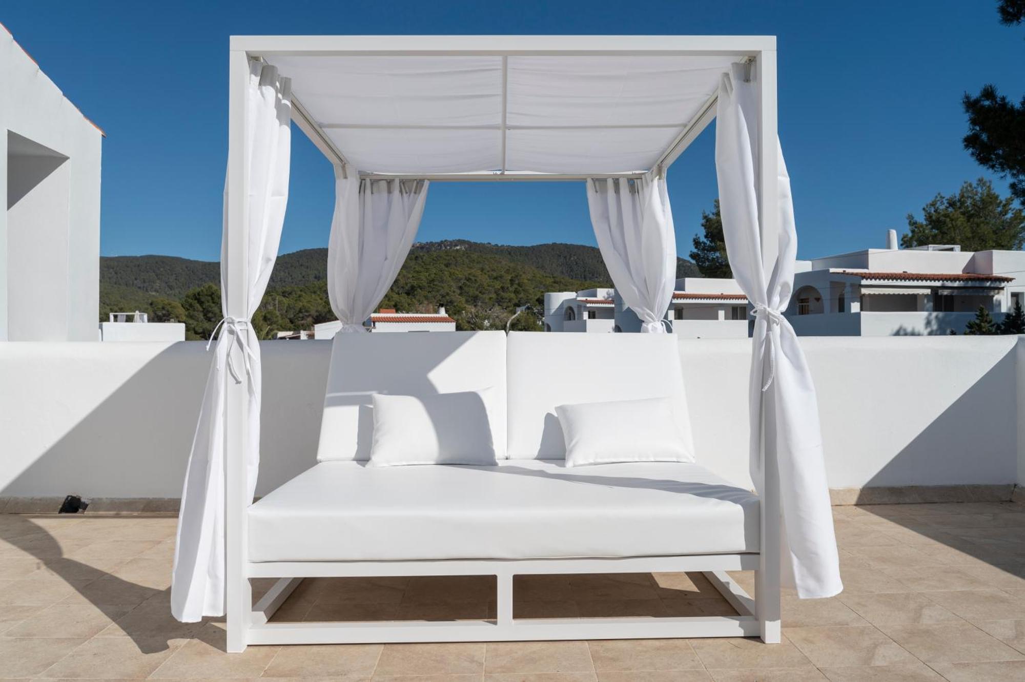 Apartamentos Blanco Sol Cala Vadella  Esterno foto