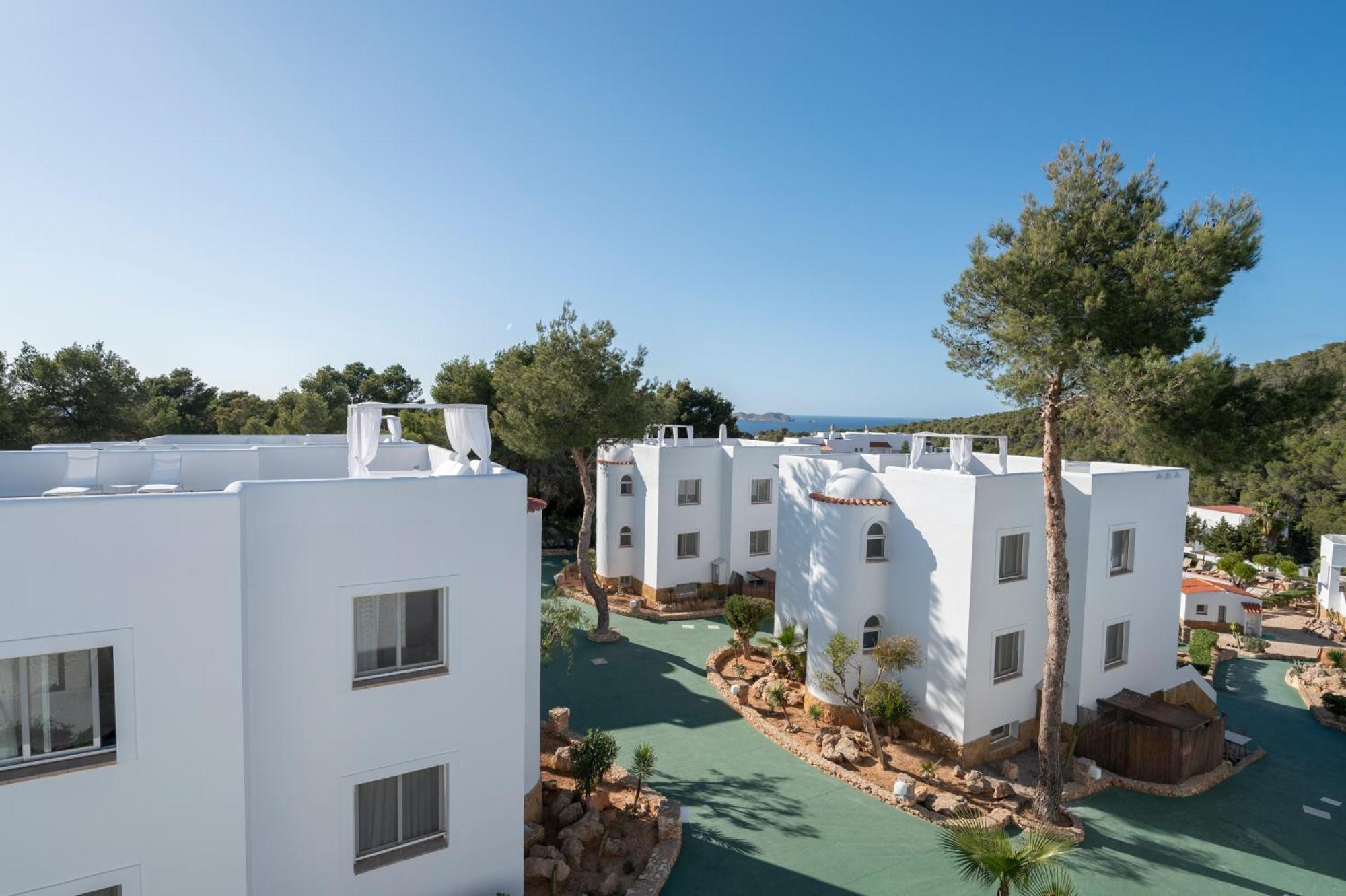 Apartamentos Blanco Sol Cala Vadella  Esterno foto